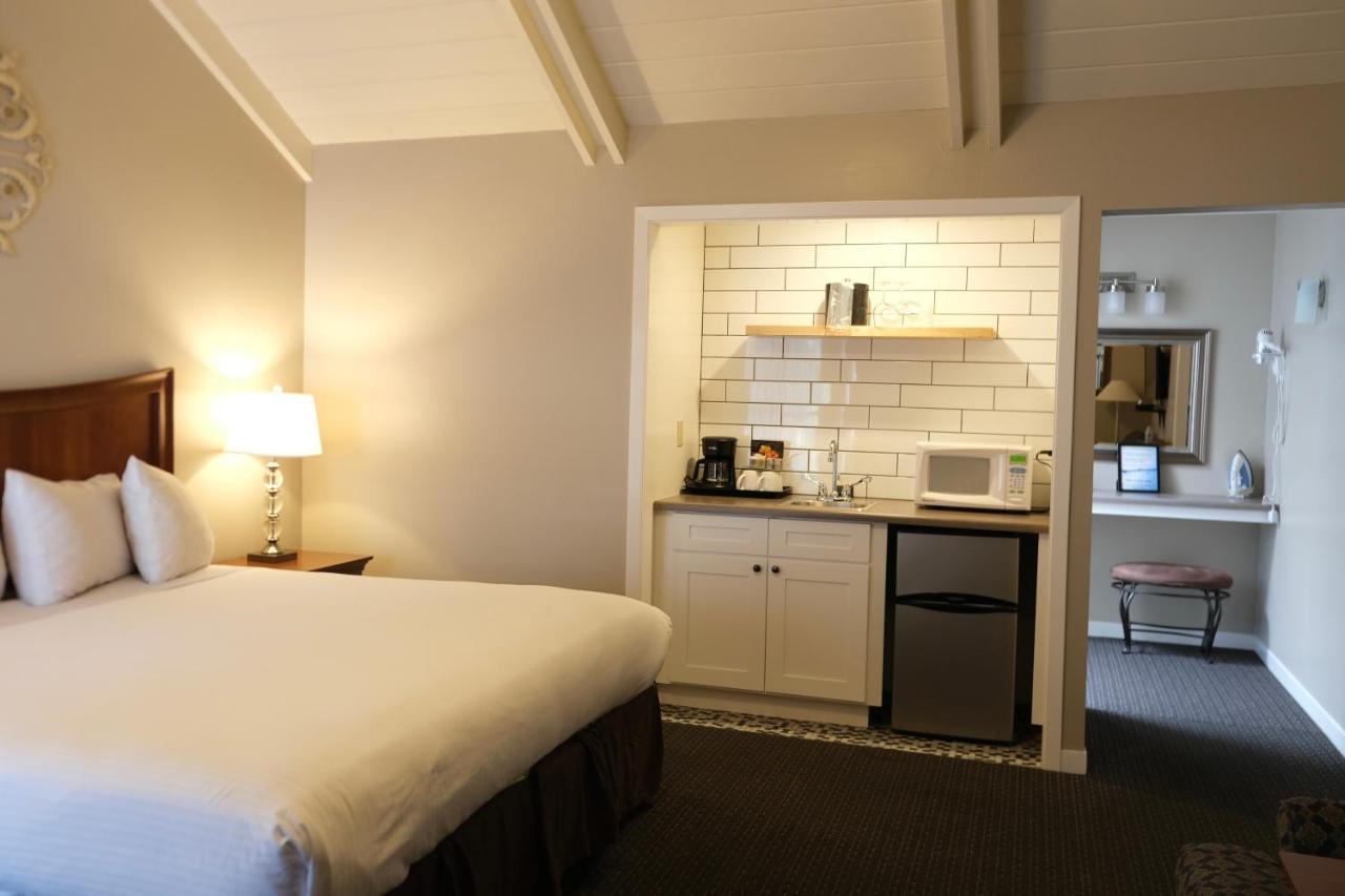 Golden Haven Hot Springs Hotel Calistoga Exterior photo