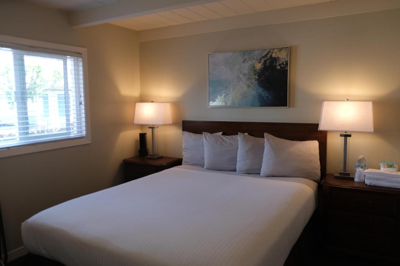 Golden Haven Hot Springs Hotel Calistoga Exterior photo